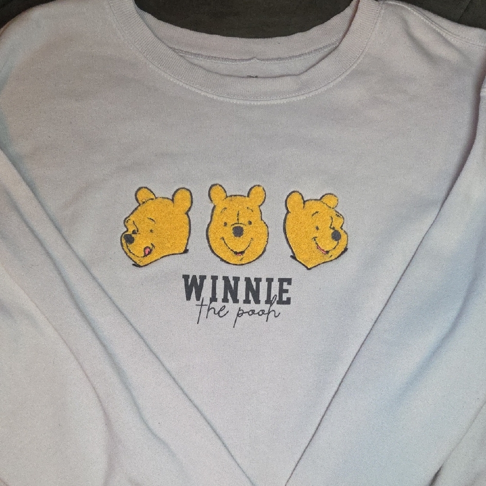 Disney White Winnie the Pooh Apparel